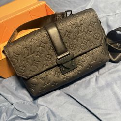 Louis Vuitton S- Cape Messenger Bag