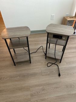 Nightstands/side tables