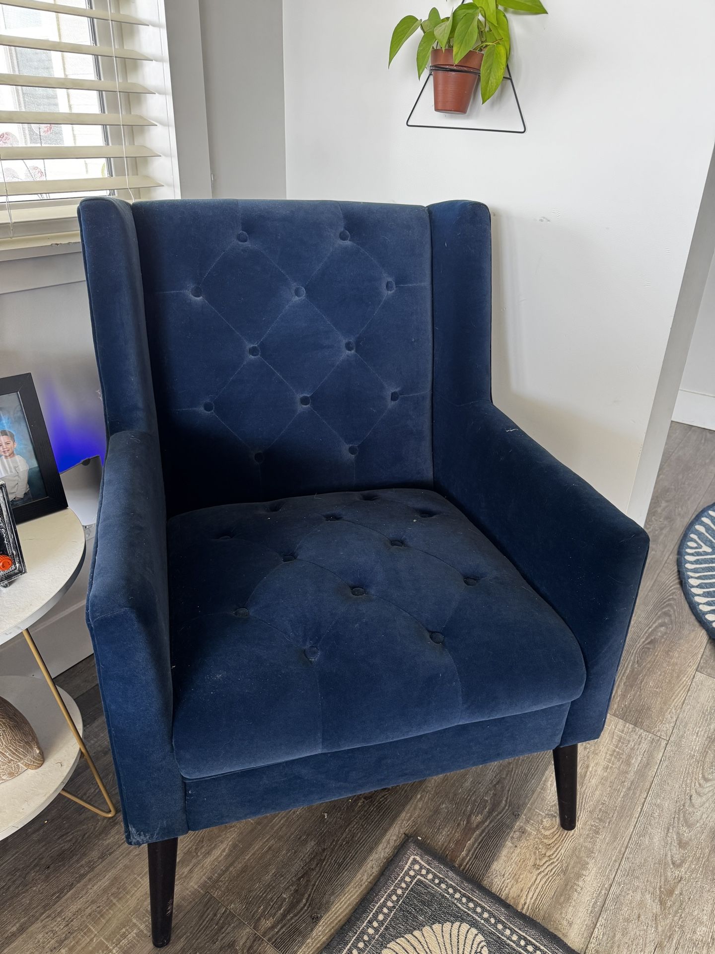 Velvet chair