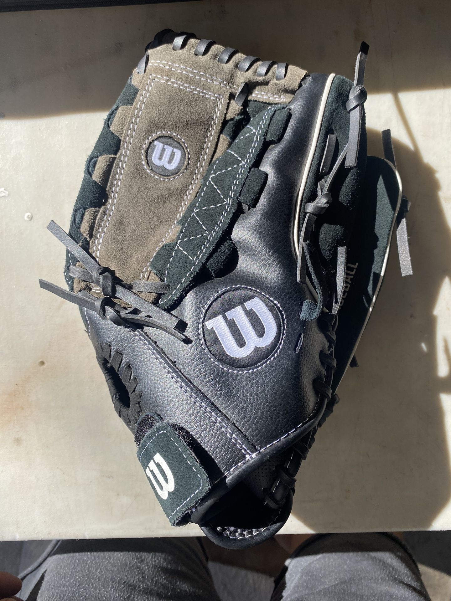 12” Wilson A350 Glove