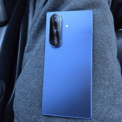 Z Fold 7 (Blue 🔵) • 256 GB • AT&T or Cricket • 10/10  (Price Firm)