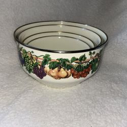 Nesting Bowl Set