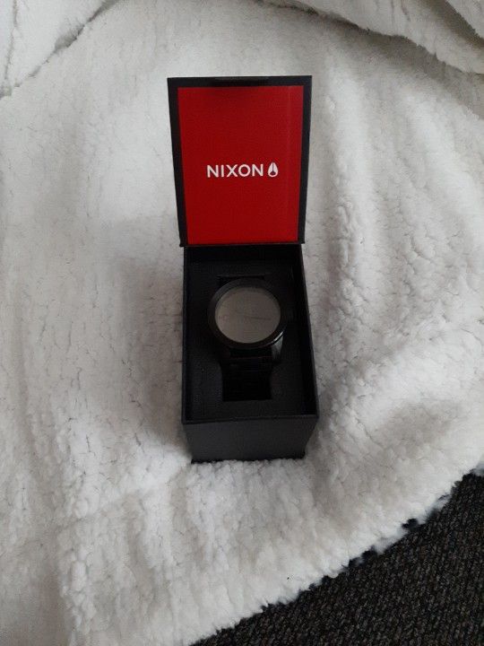 Nixon Watch Black On Black