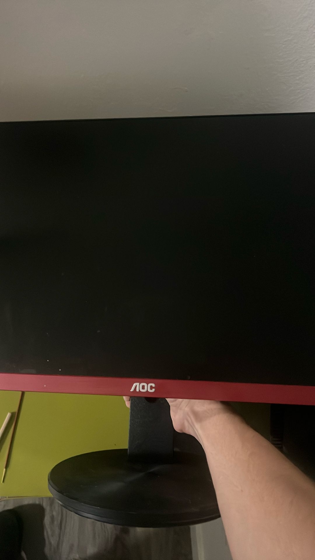 *BROKEN SCREEN GOOD PARTS* Aoc 144hz Gaming Monitor