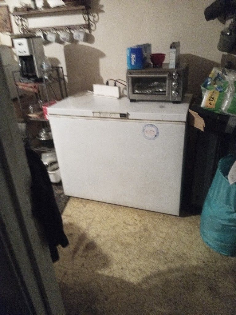 Crosley Deep Freezer 