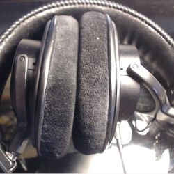 SONY MDR7506 Professional large diaphragm headphones
