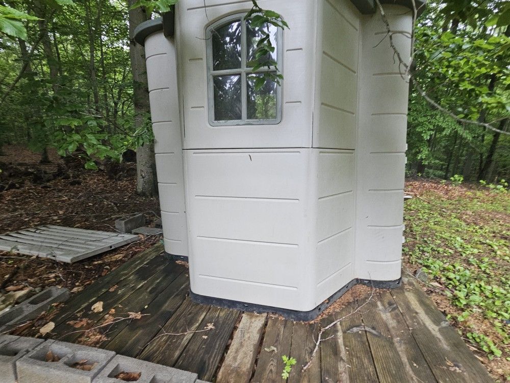 THINKING OUTSIDE STORAGE SHED