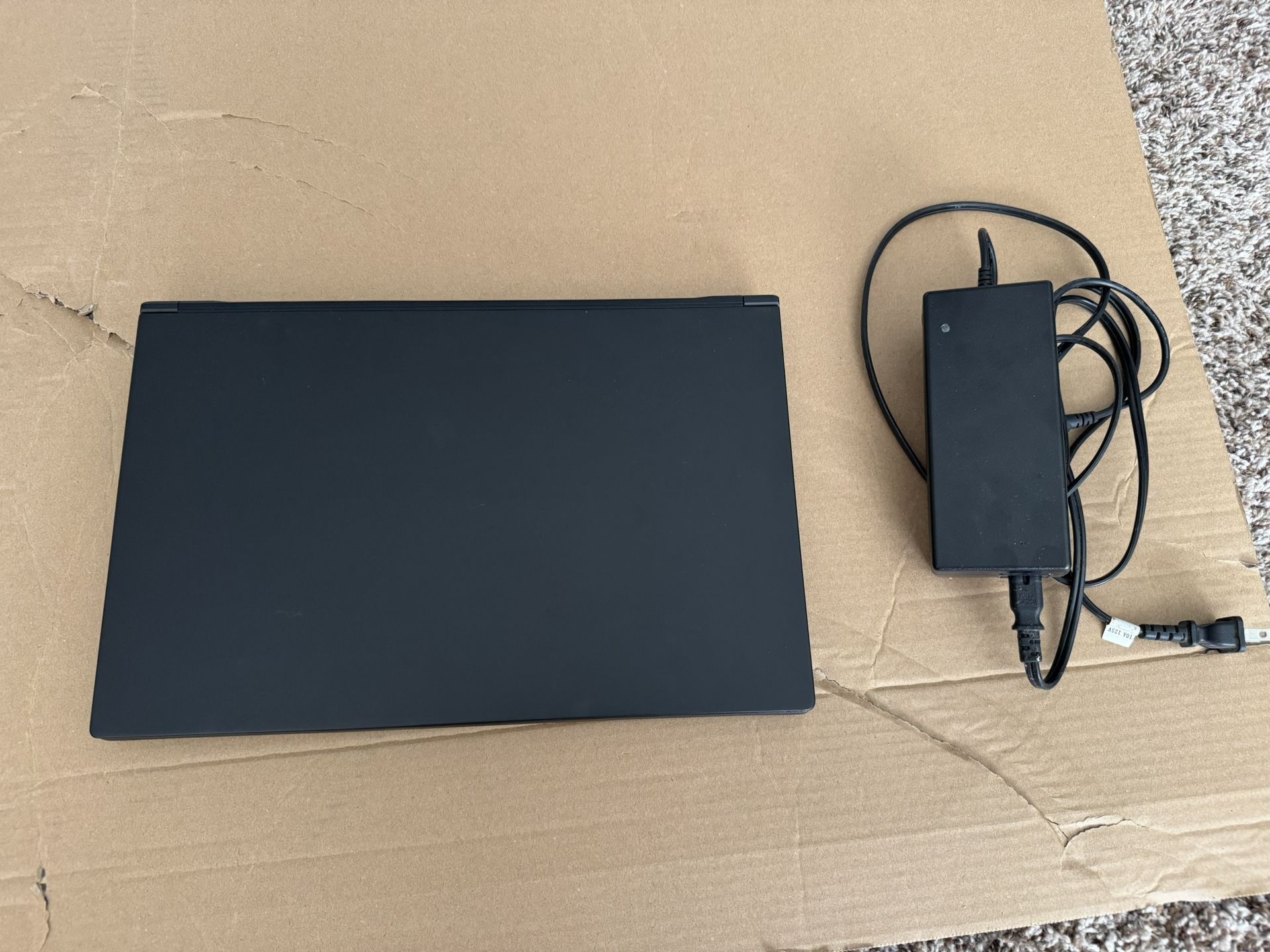 MAINGEAR Intel LAPQC71A 15.6" Laptop I7, RTX 1660 Ti, 16 GB Ram 2TB SSD