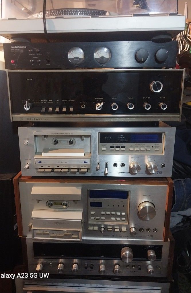 Vintage Recievers And Cassette Decks 