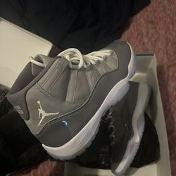  JORDAN COOL GREY 11s