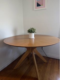 Dining room table