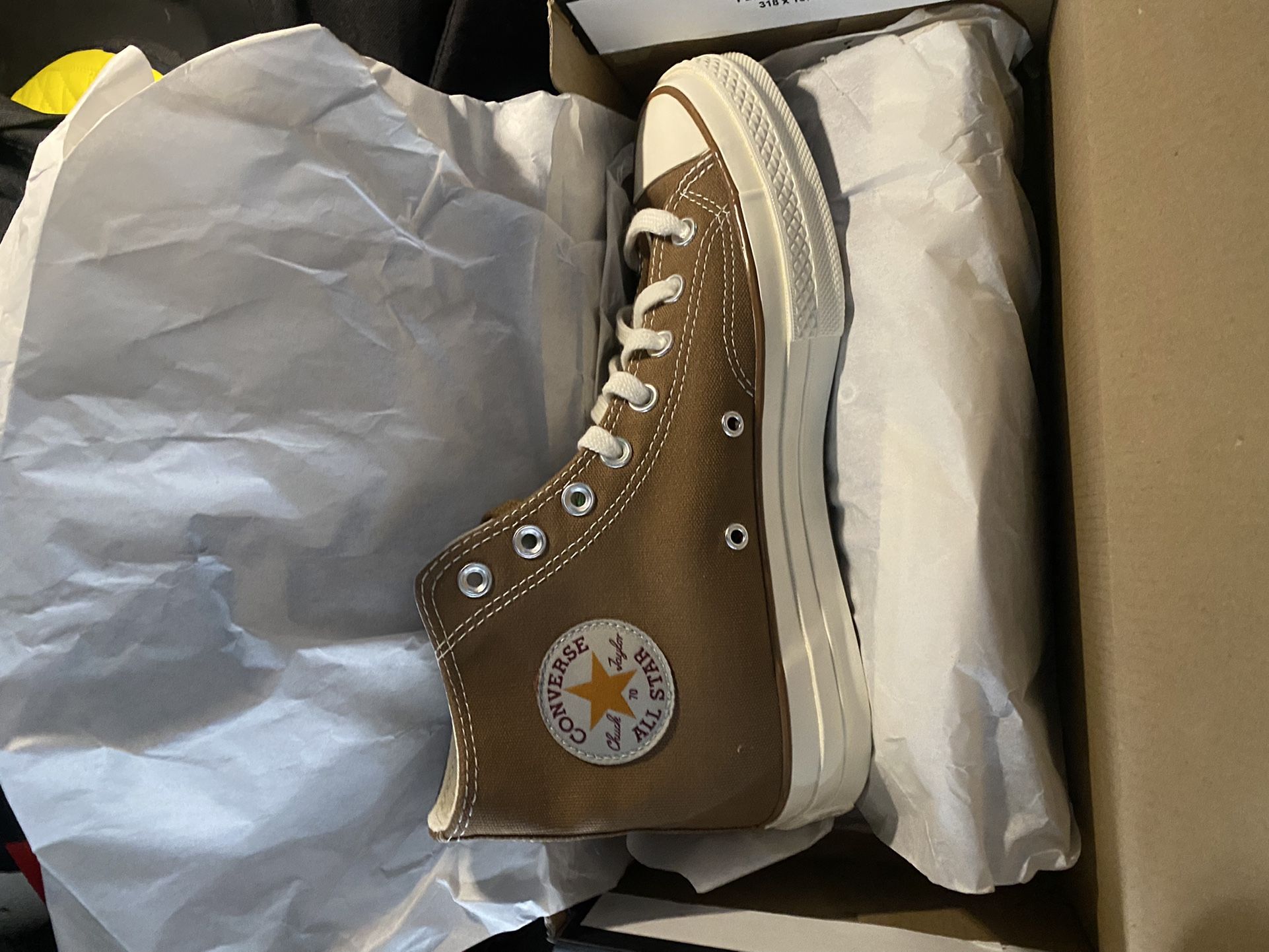 Carrhart Converse 