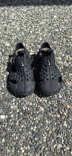 Nike Sunray Sandals 8c