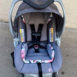 Baby Trend Carseat