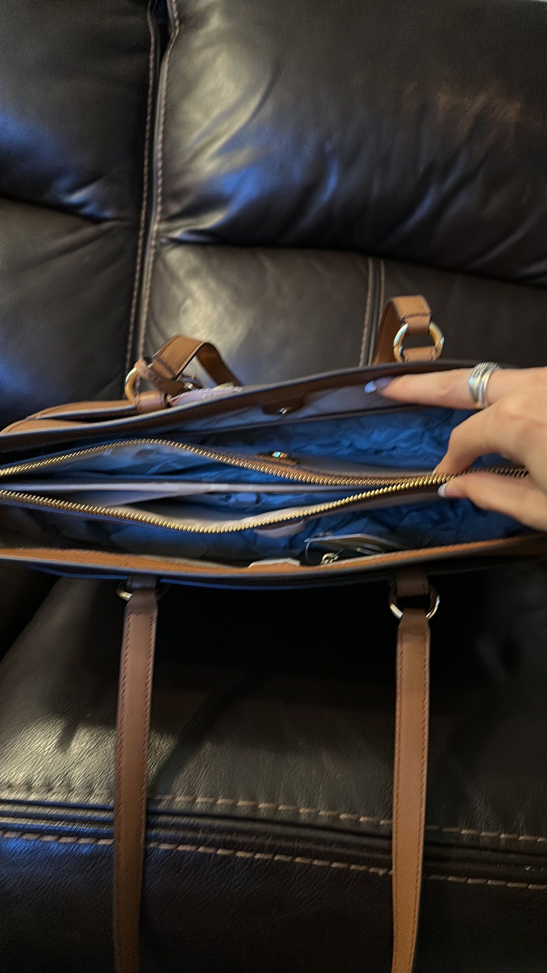 Michael Kors Sullivan Tote Bag for Sale in Chula Vista, CA - OfferUp