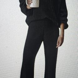 New Woman’s  2 Piece Black Outfit Size XL