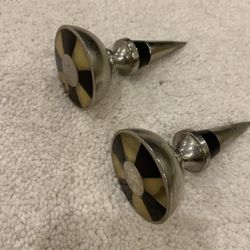 2 Quality Wine Bottle Stoppers 