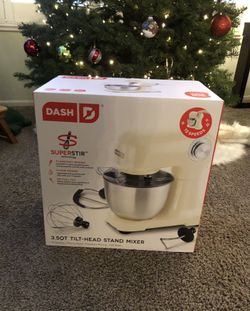 Dash Tilt Head 3.5 Quart 12 Speed Stand Mixer