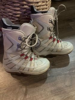 Burton women’s snowboarding boots