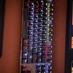 PHANTOM RGB MECHANICAL KEYBOARD 