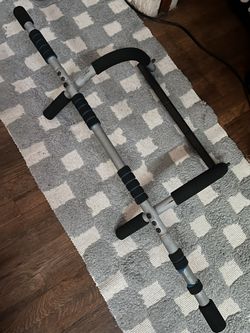 Pull Up Bar