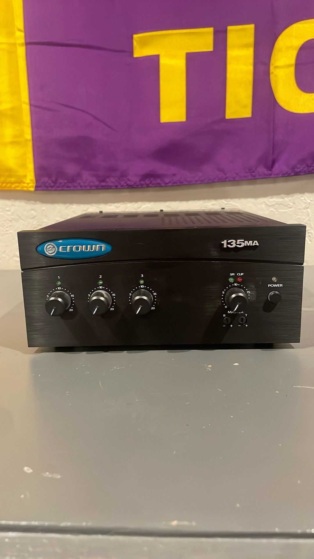 Crown 135ma Amplifier  (open To Negotiation)