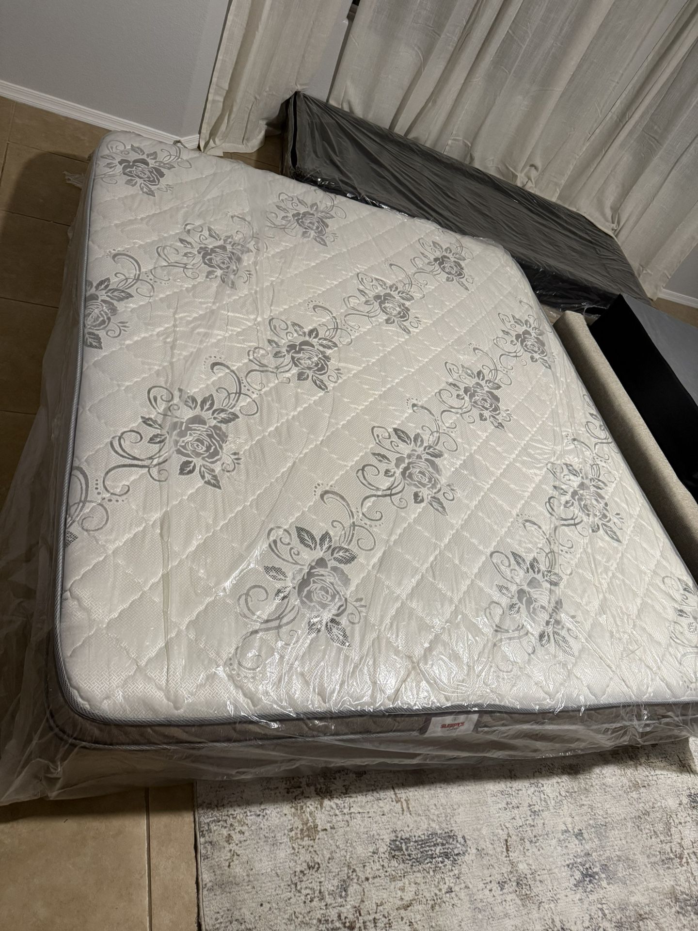 CALIFORNIA KING MATTRESS