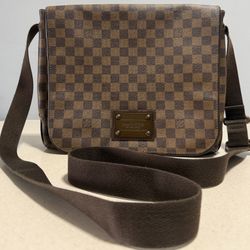 Louis Vuitton Damier Ebene Brooklyn MM Messenger Bag