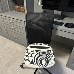 Wheel Desk Chair & New Tempered Glass Chair Mat