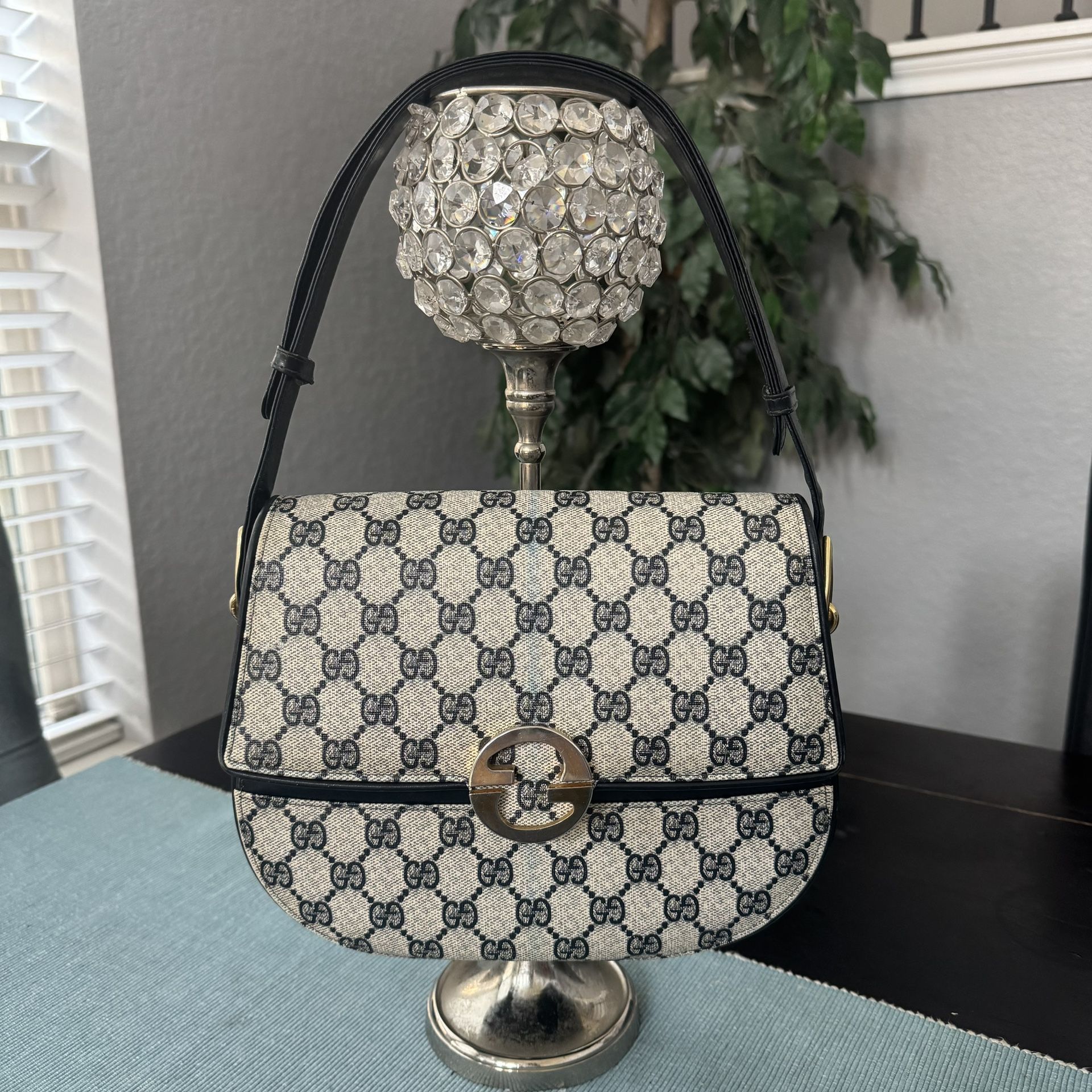 Vintage Gucci shoulder bag with a blue GG monogram canvas