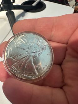BU (Uncirculated) 1988 Silver Dollar