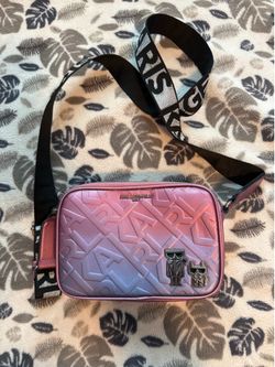 karl lagerfeld paris crossbody bag!!