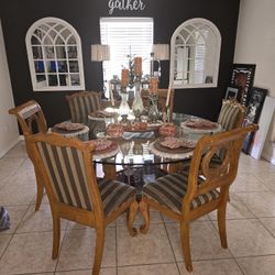 Round Glasstop Dining Table