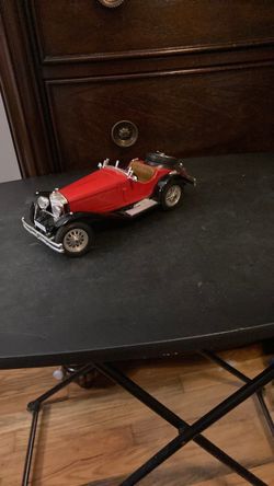 Red Vintage Classic Car Diecast Model