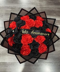 Eternal Roses/ Rosas Eternas