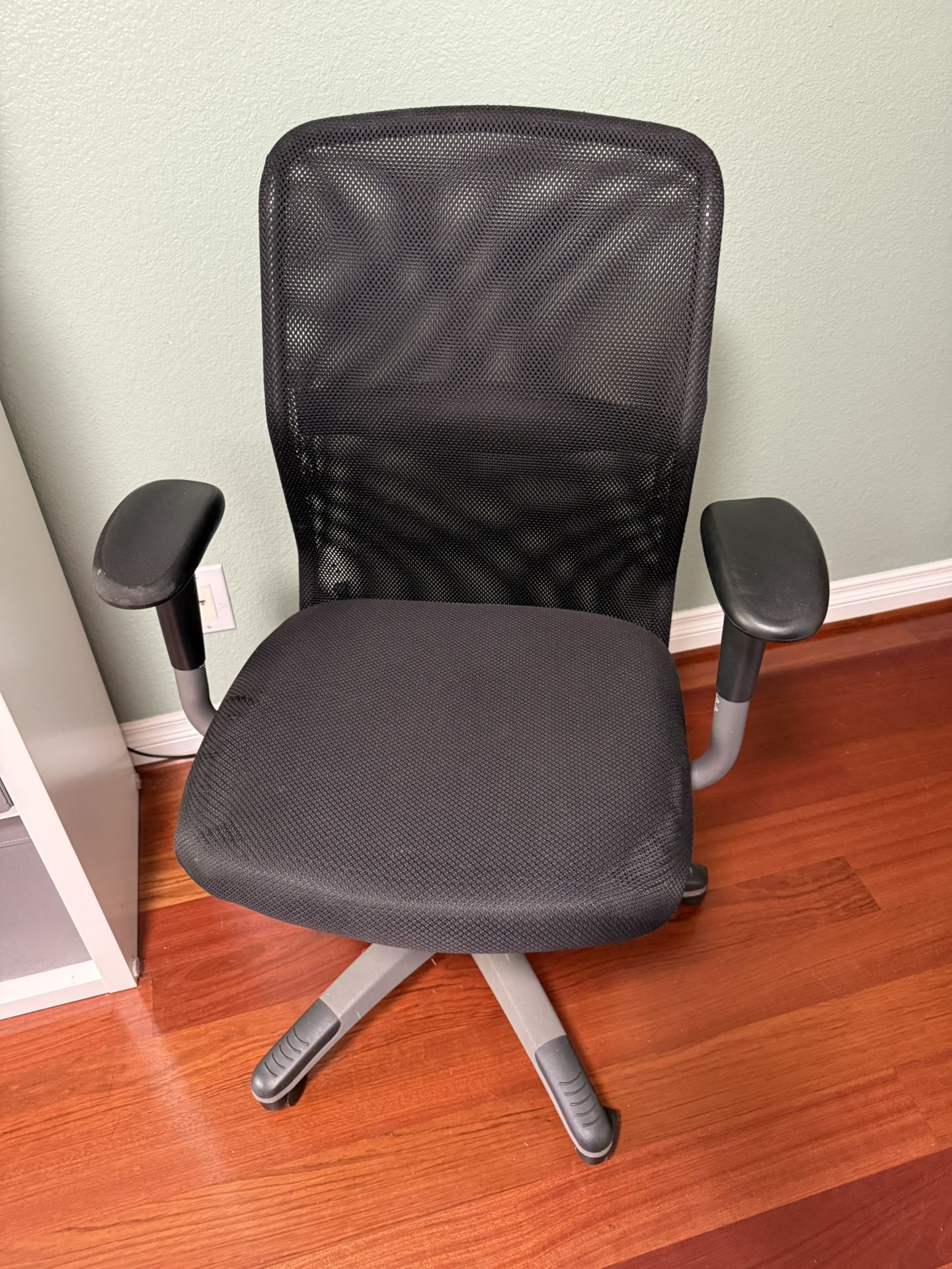 Office Chair, Black, With Wheels