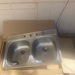 Stainless steel double sink - 4 Hole