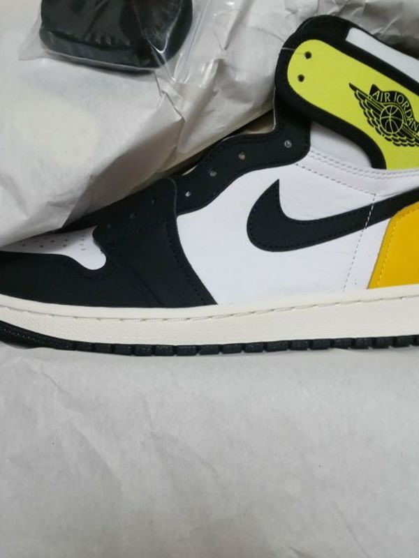 Jordan 1 Size 9 1/2 Mens