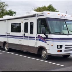 RV Clean Title For Sale 32 Feet Long
