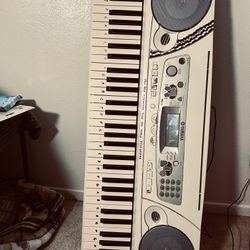 Yamaha Keyboard 