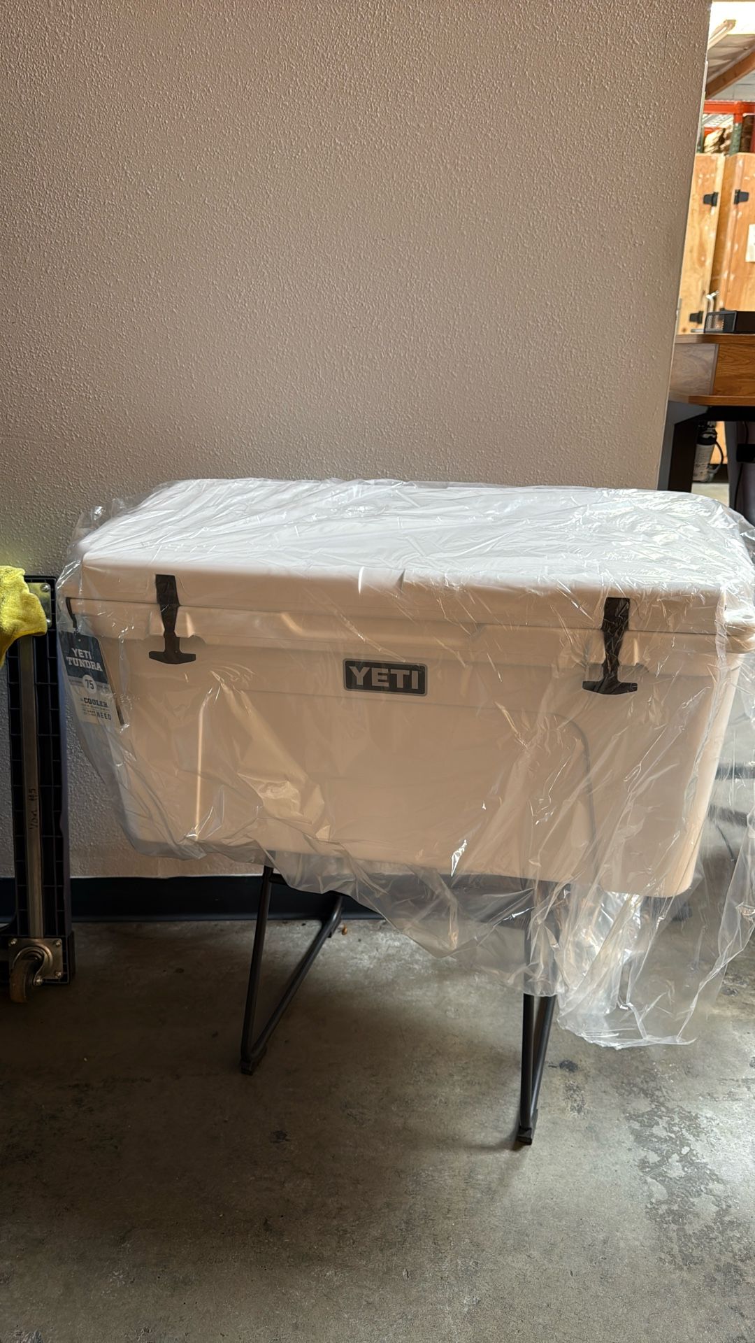 BRAND NEW YETI TUNDRA COOLER