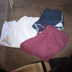 Woman's Shorts Clean Size Xlarge $3.00 Each 