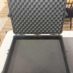 Seal Tight G U N Hard Case. Large 2-Layer Foam