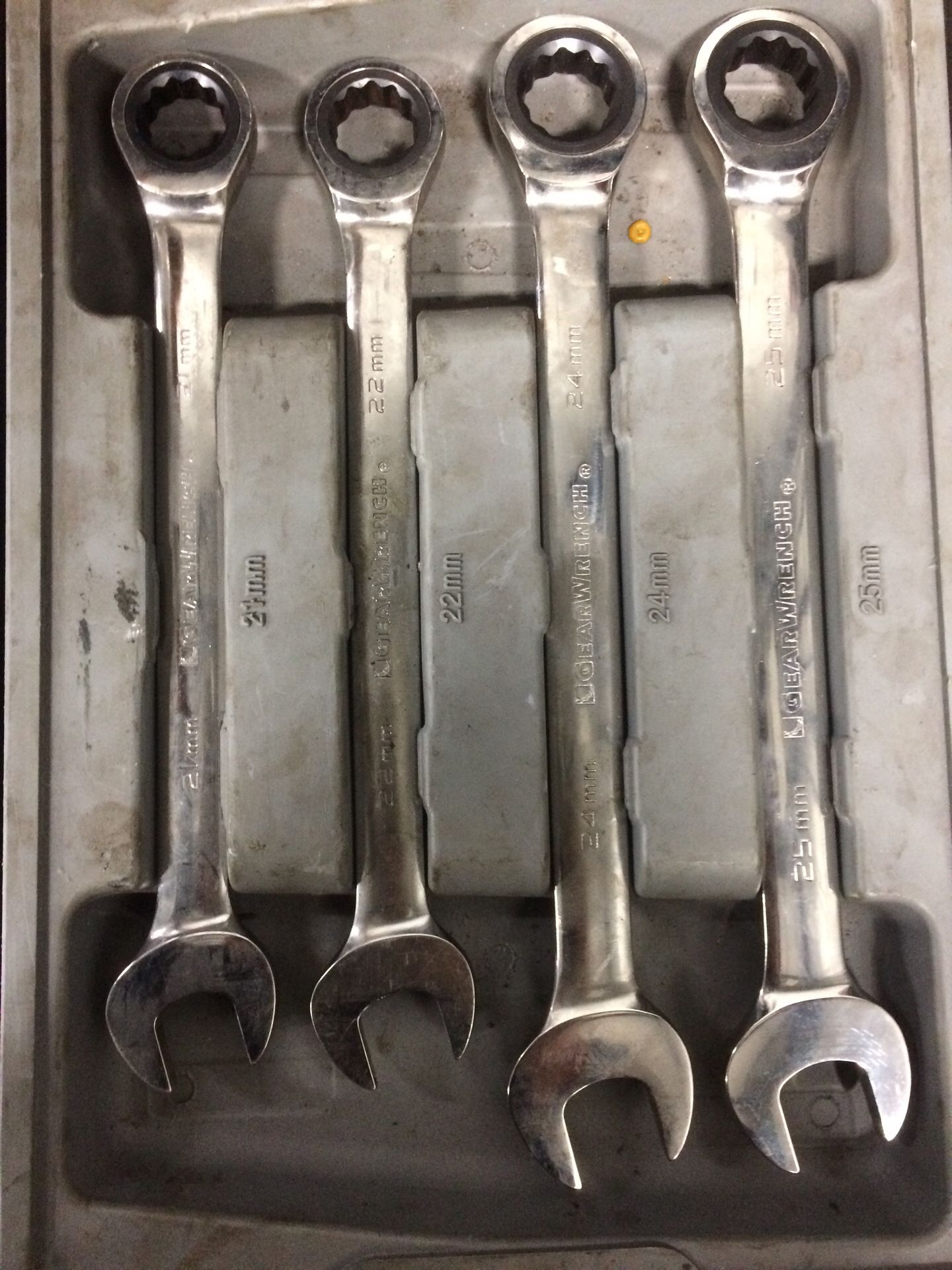 Gear wrenches