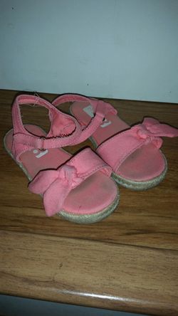 Crazy 8 sandals