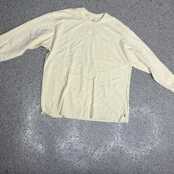 Nike long sleeve with stains size 2x open to offers