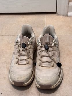 Women’s Hiking Shoes (sz 8)