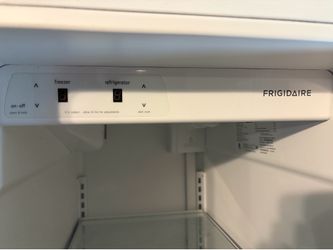 Used Frigidaire Fridge/Freezer