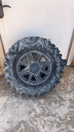 2016  RZR 1000 rear tire and wheel