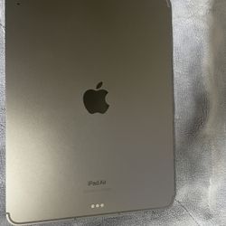 iPad Air 11-inch (M2)